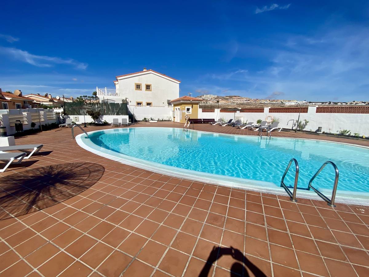 Photo 1 by STEPHEN V. (10/19/25)