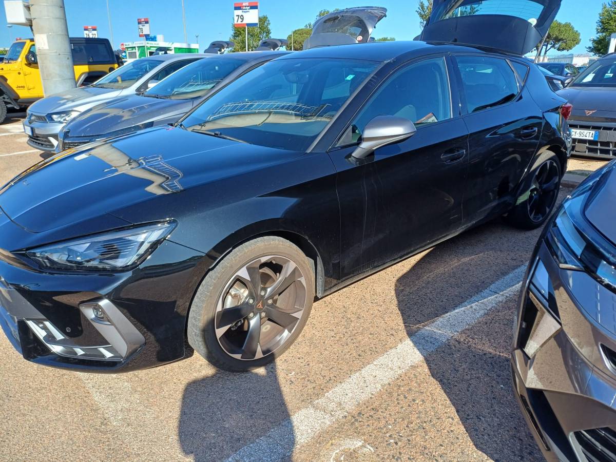 Foto 1 van Dennis V. over het huren van een Seat Arona in Olbia (22-07-2025)