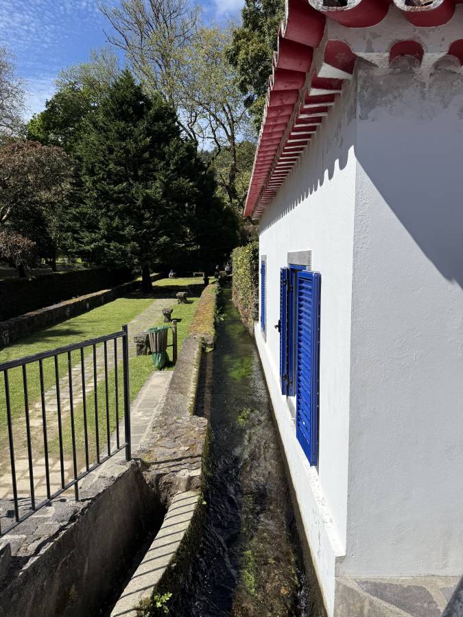 Photo 4 by Cenk T. about hiring a Volkswagen Caddy in Ponta Delgada (20/04/2026)