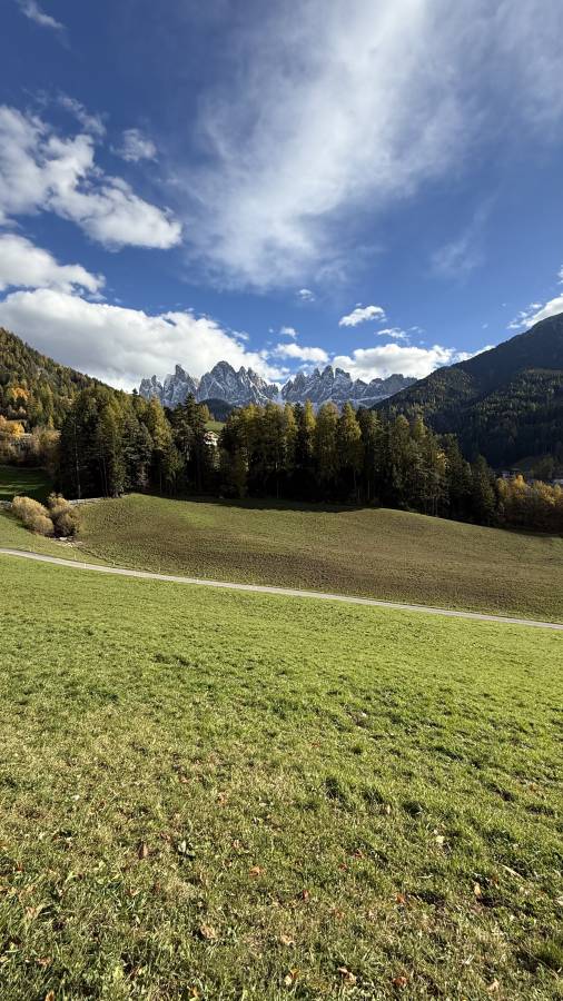 Фото 2 от Maxim C. об аренде Jeep Compass в Милане (01.11.2025)