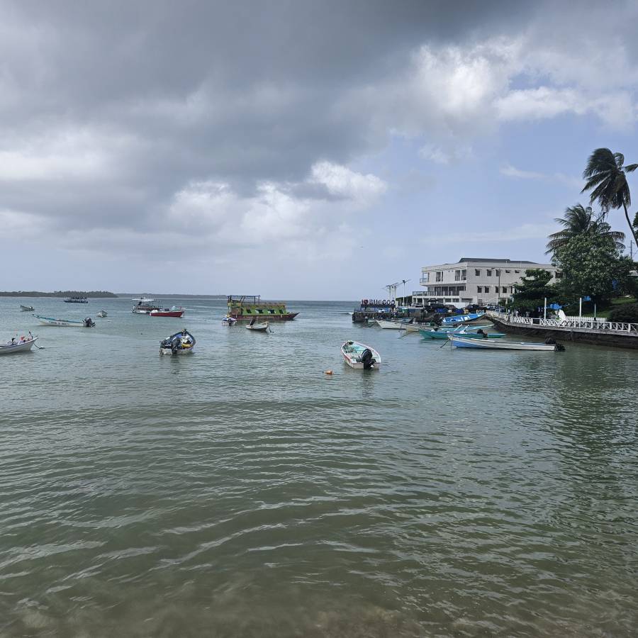 Photo 2 by James Everett A. about renting a Toyota Rush in Tobago (8/17/25)