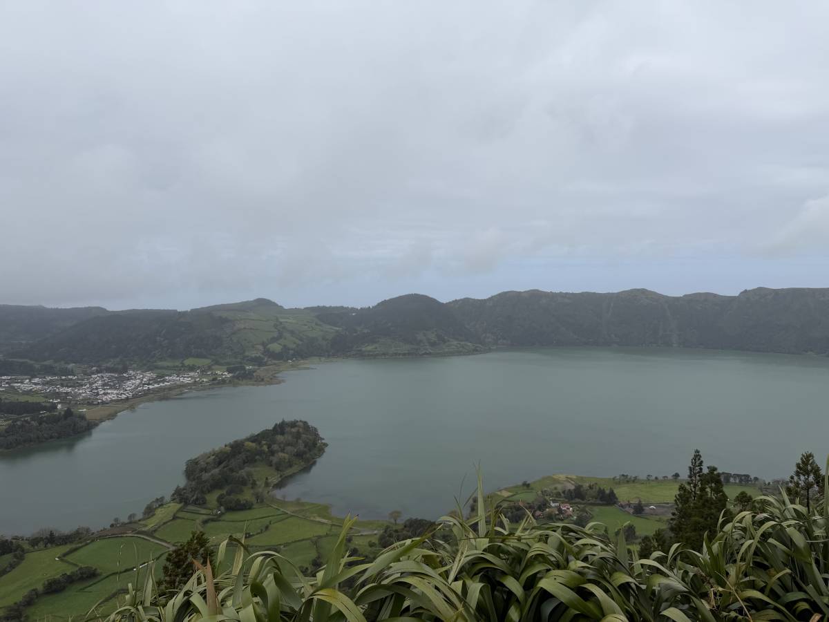 Photo 8 by Cenk T. about hiring a Volkswagen Caddy in Ponta Delgada (20/04/2026)
