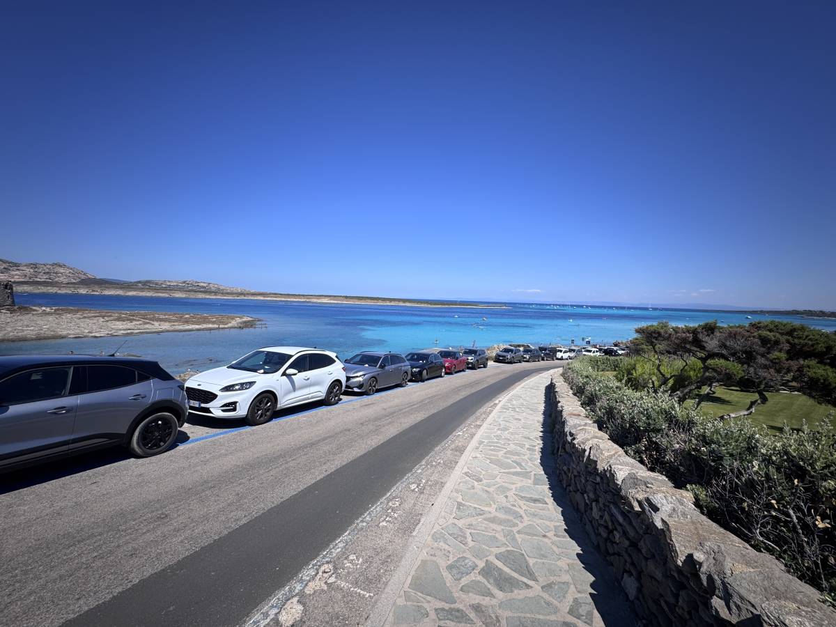 Foto 2 di umberto l. sul noleggio di una Jeep Compass ad Alghero (11/07/25)