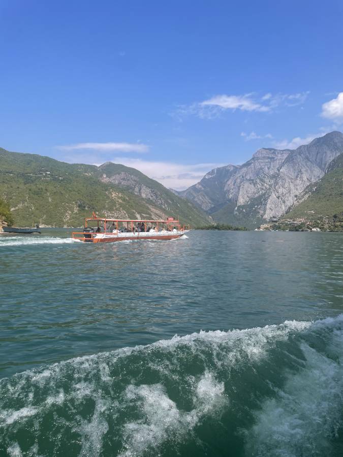 Photo 4 by Micha H. about renting a MG ZS in Tirana (8/9/25)
