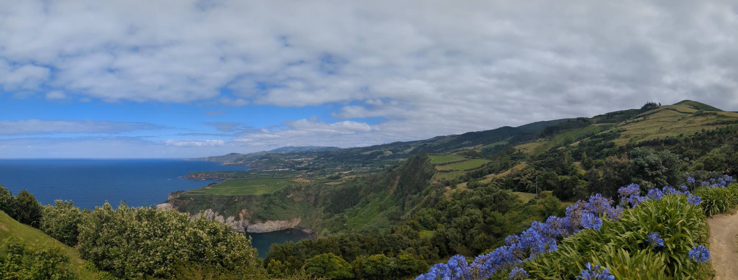 Photo 11 by Trent T. about hiring a Kia Rio in Ponta Delgada (13/07/2025)